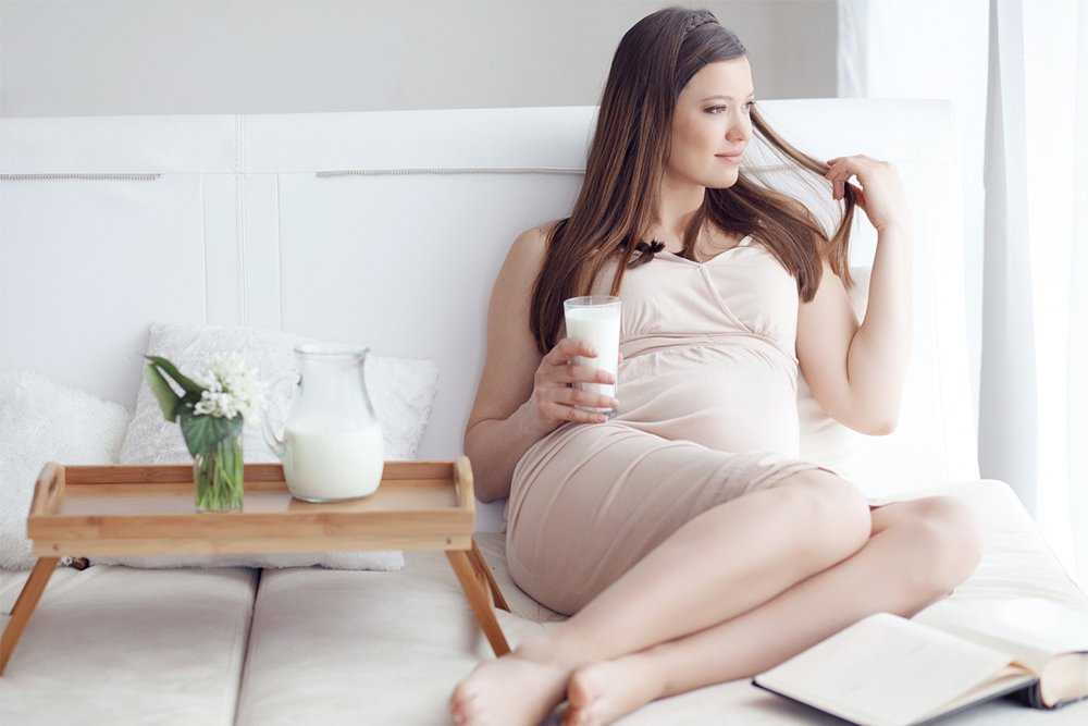 Мелирование и окрашивание волос при беременности: за и против