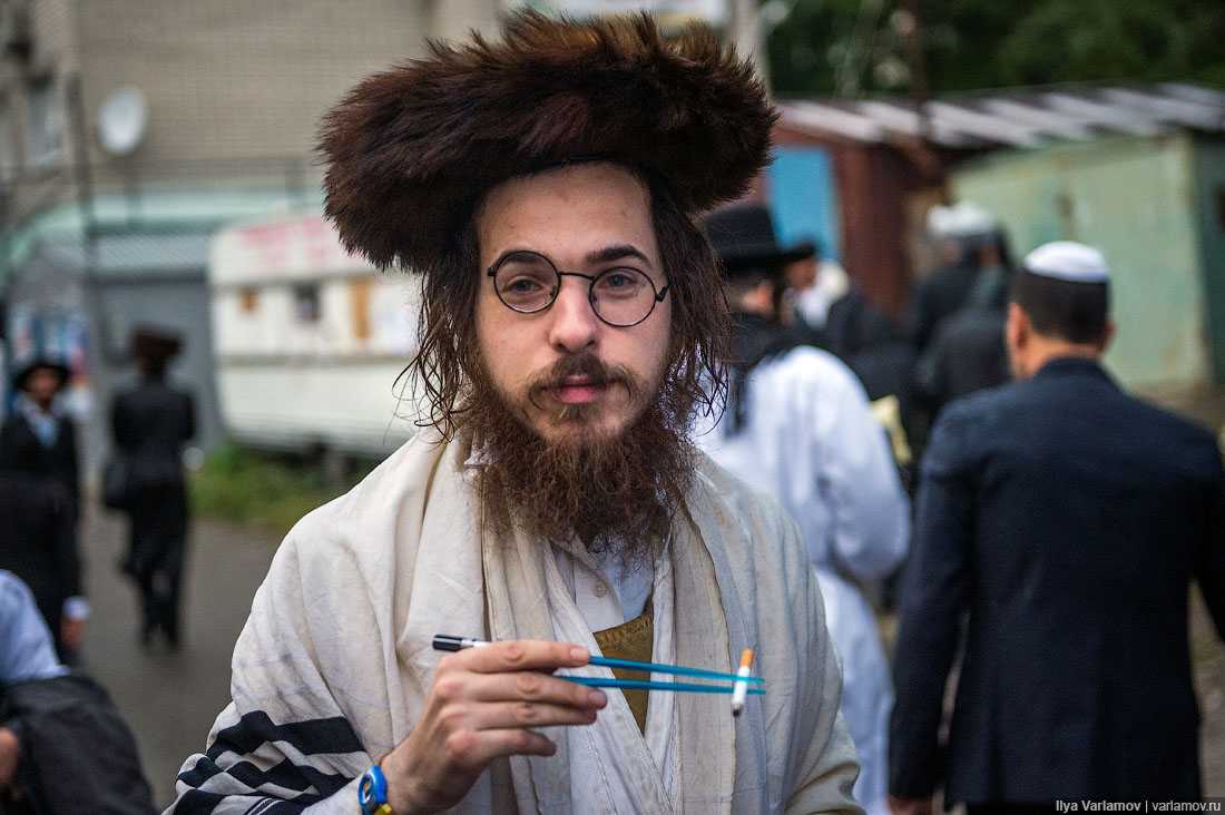 Кто носит пейсы. зачем нужны пейсы и шляпы? еврейские пейсы — что это и кому разрешено их носить