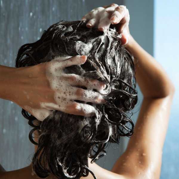 4 причины реже мыть волосы