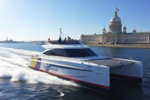 С ветерком по Неве: прогулки на скоростных катамаранах в Петербурге
