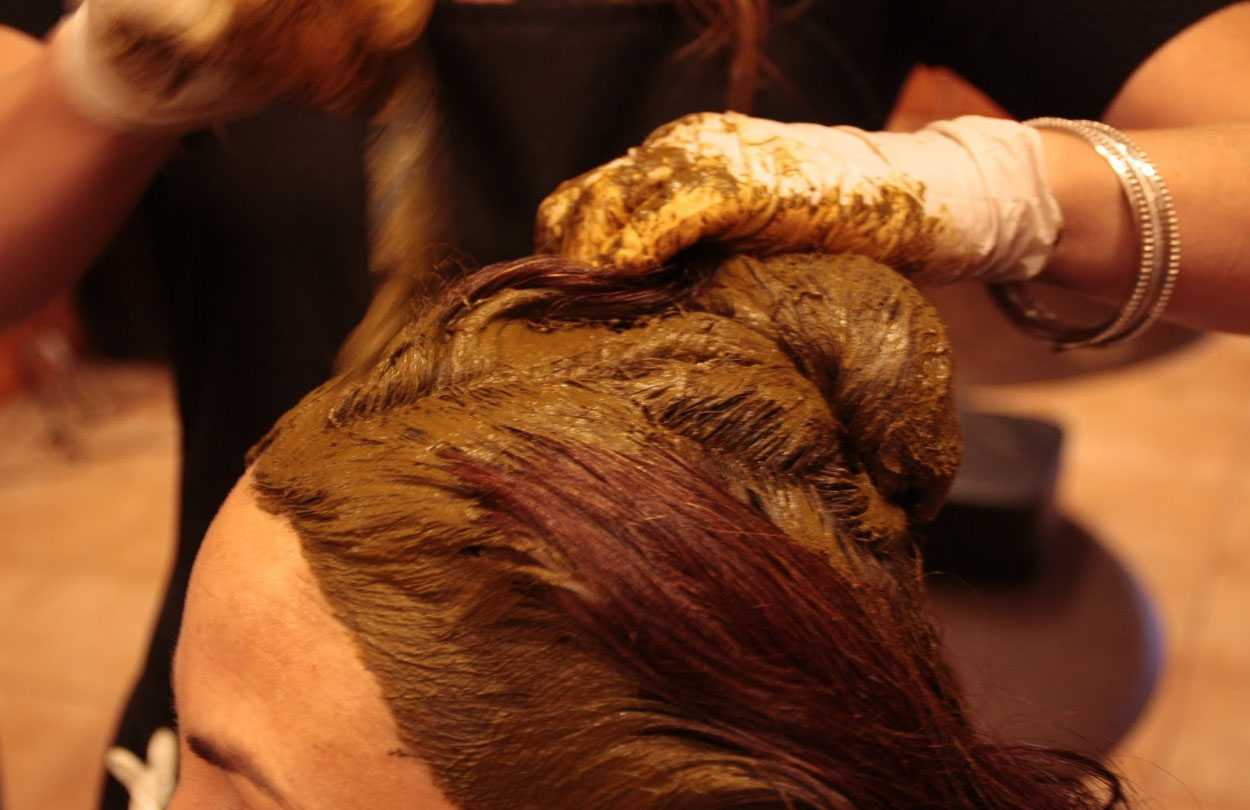 Хна для волос: польза, есть ли вред. виды, оттенки, как использовать и смывать