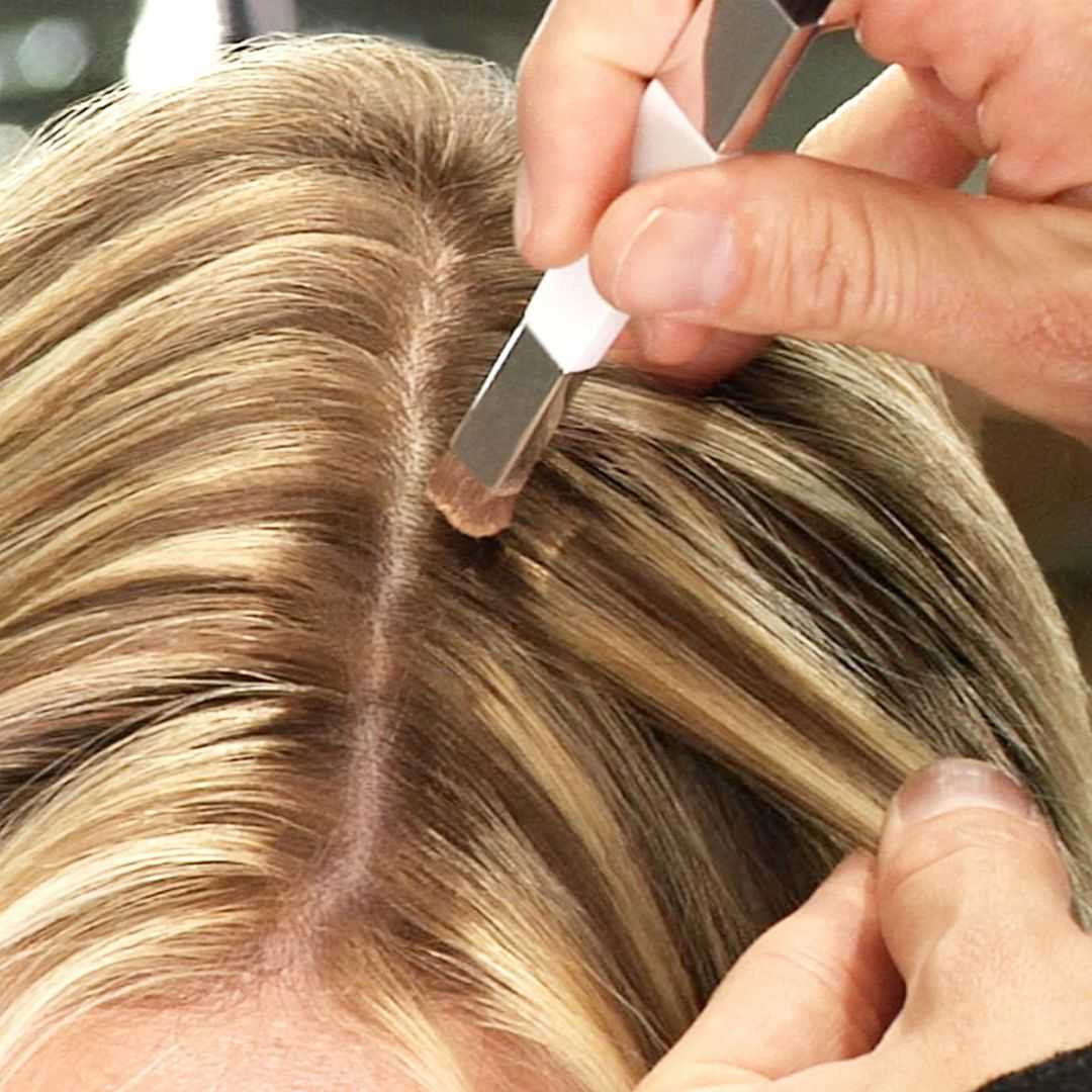 Как покрасить корни волос самостоятельно