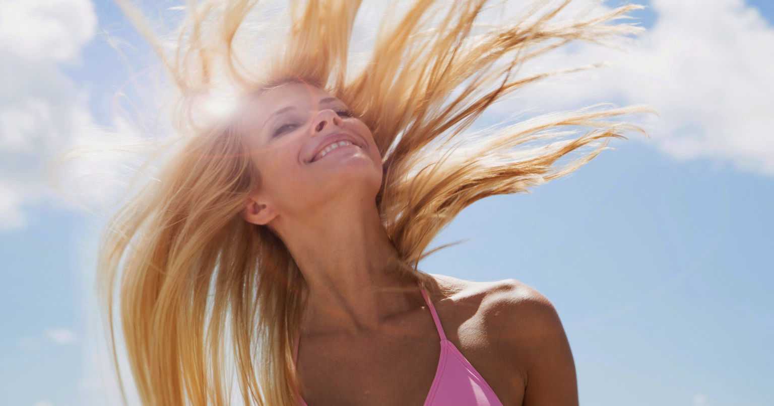 Уход за волосами летом: основные правила и 7 советов от стилистов