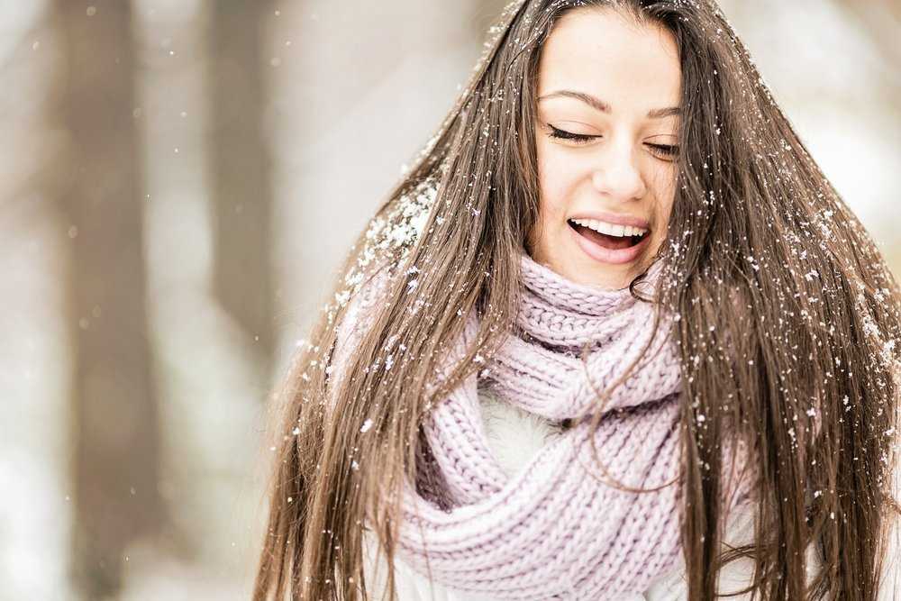 Правила ухода за волосами зимой – как сохранить и улучшить прическу до весны