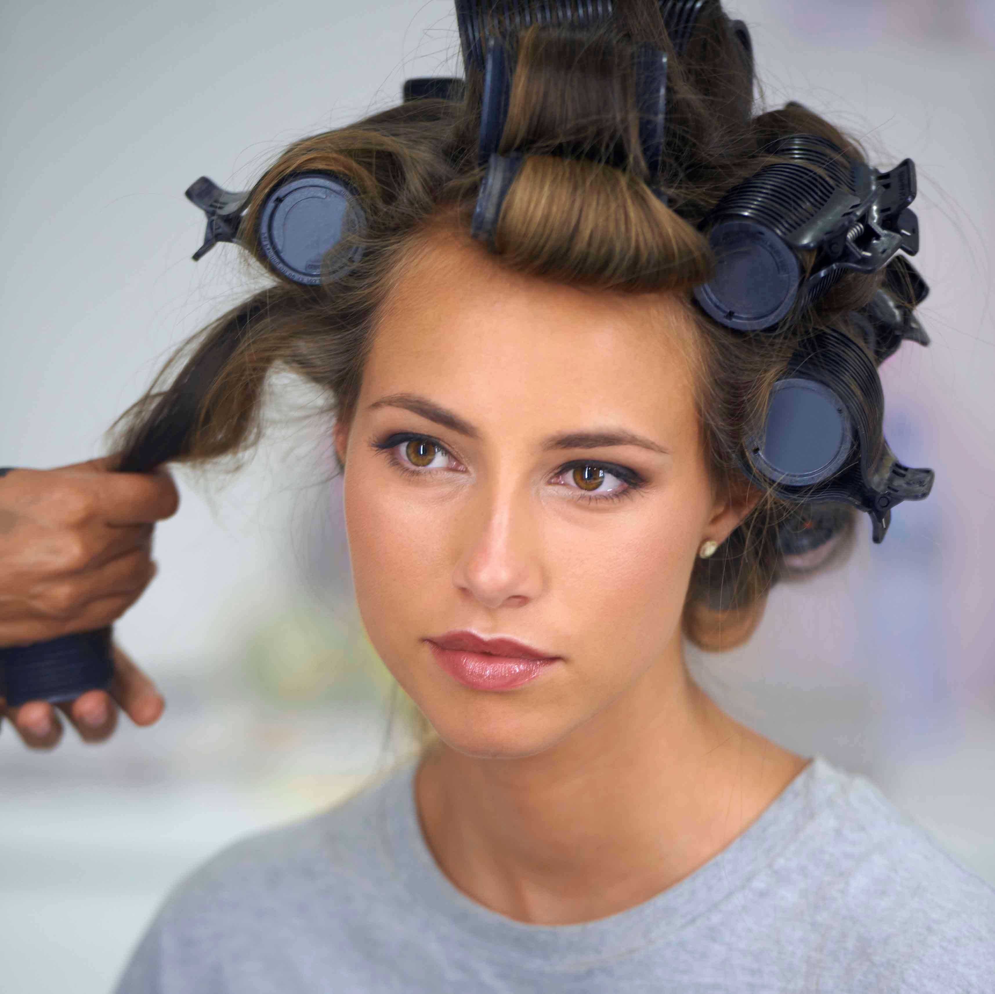 Как накрутить волосы на тряпочки: пошаговая инструкция с фото