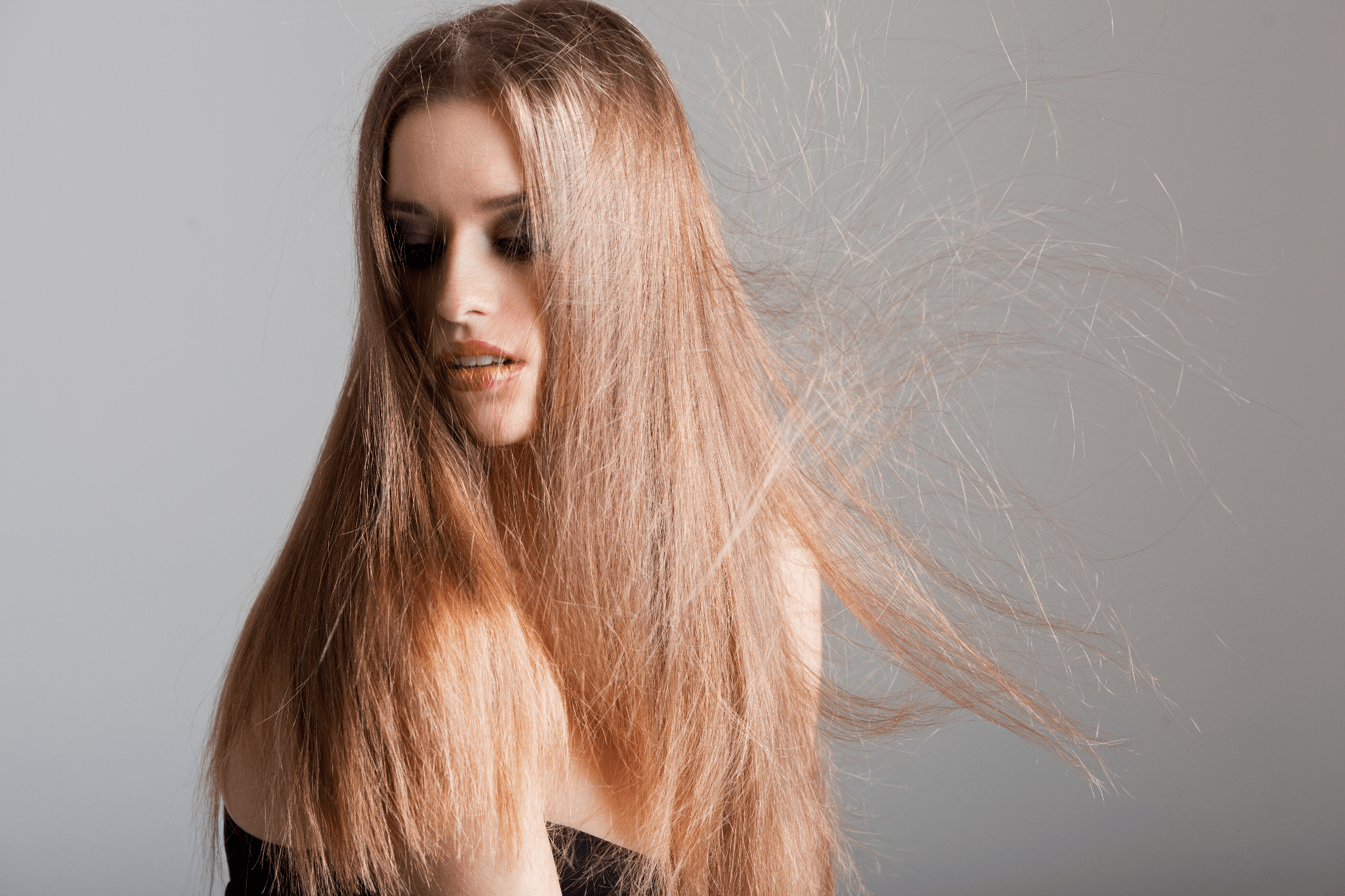 Сезон одуванчиков: как убрать пушистость волос?