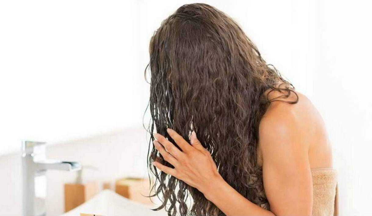 Почему выпадают кудрявые волосы