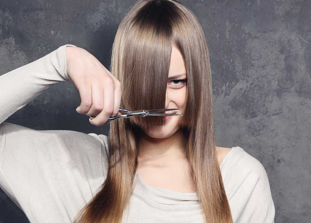 Как самостоятельно ровно подстричь волосы в домашних условиях
