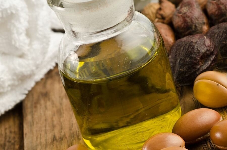 Аргановое масло для волос: польза и применение