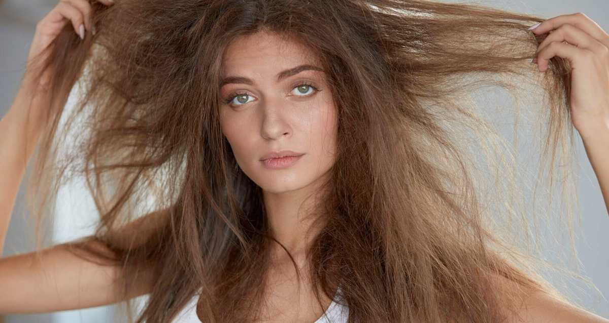 Как увлажнить сухие волосы?