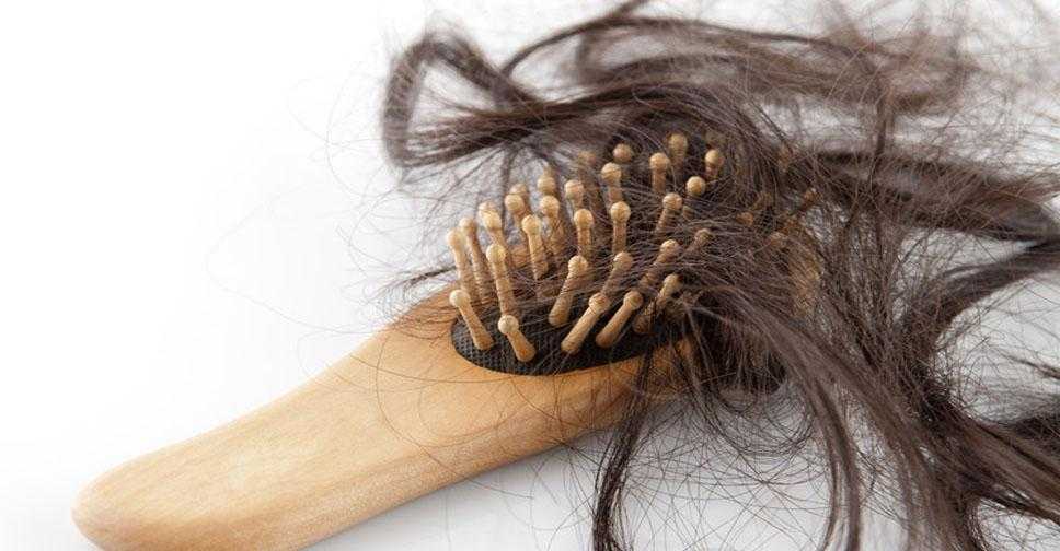 Стресс может стать причиной выпадения волос