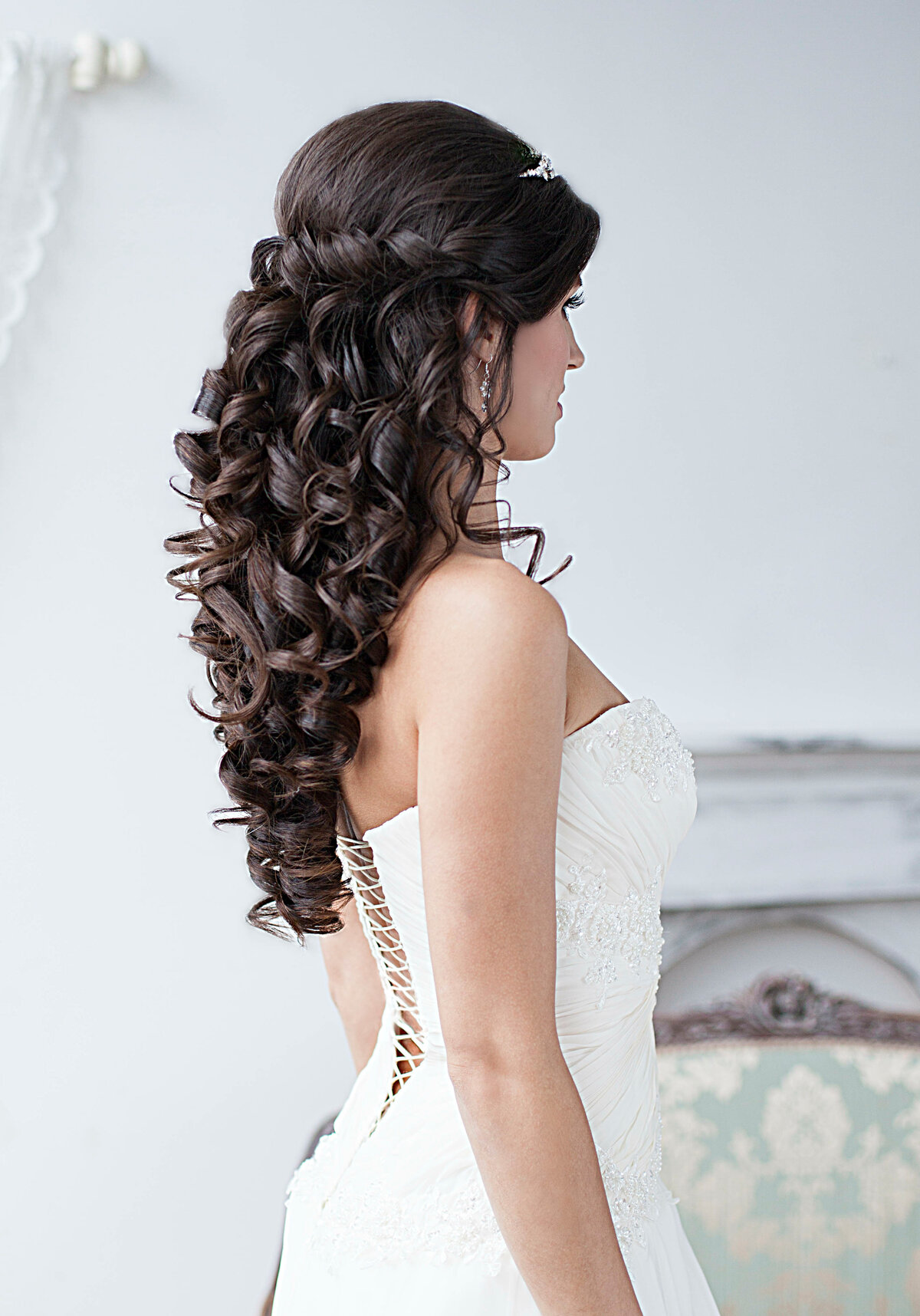 Недорогие свадебные прически на длинные волосы