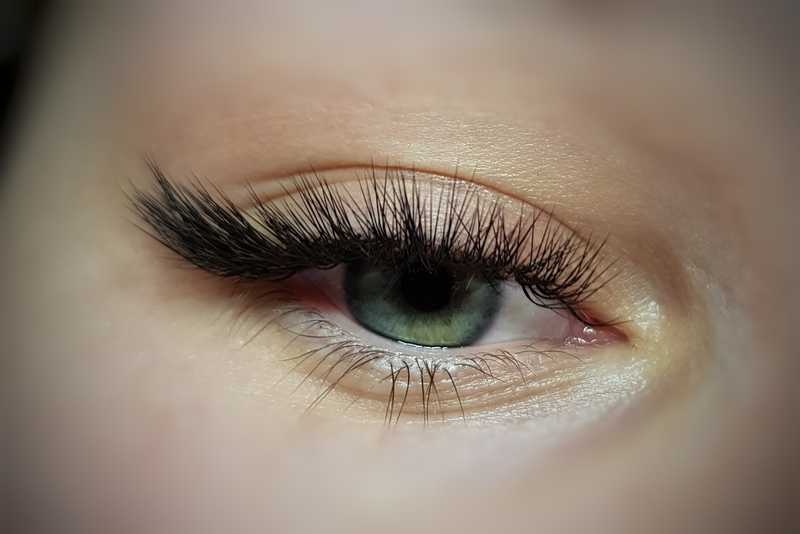 Правила моделирования взгляда при наращивании ресниц для определенной формы глаз