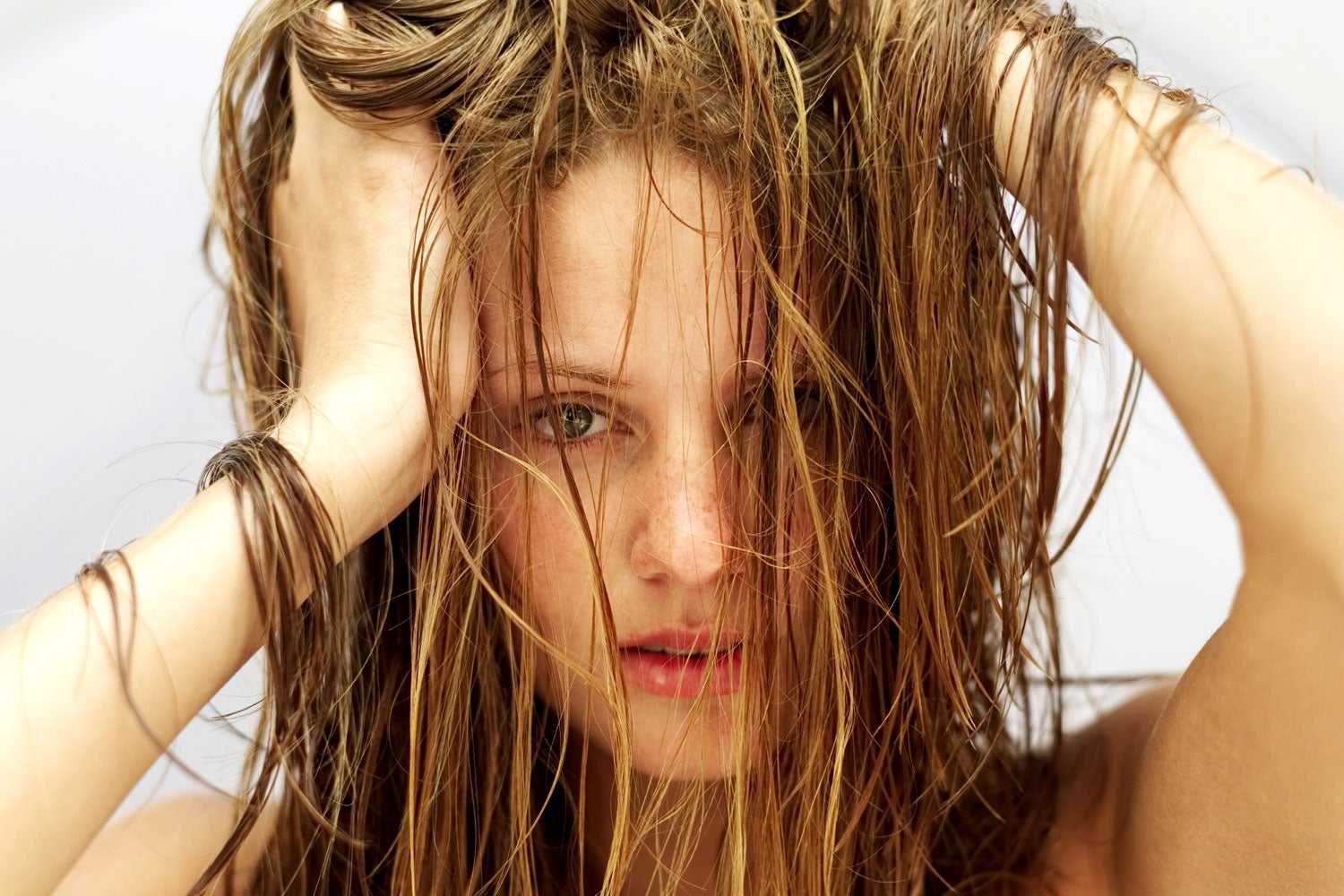 Как замаскировать грязные волосы, чтобы выглядеть безупречно?
