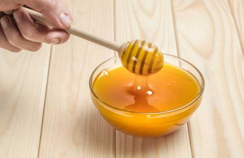 Лучшие 20 домашних масок для лица с мёдом