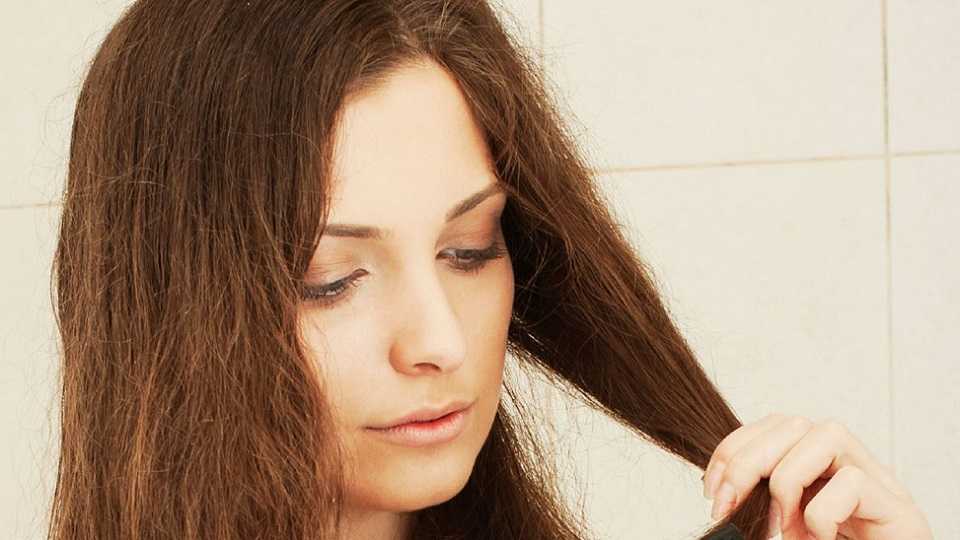 Ломкие волосы: что делать?