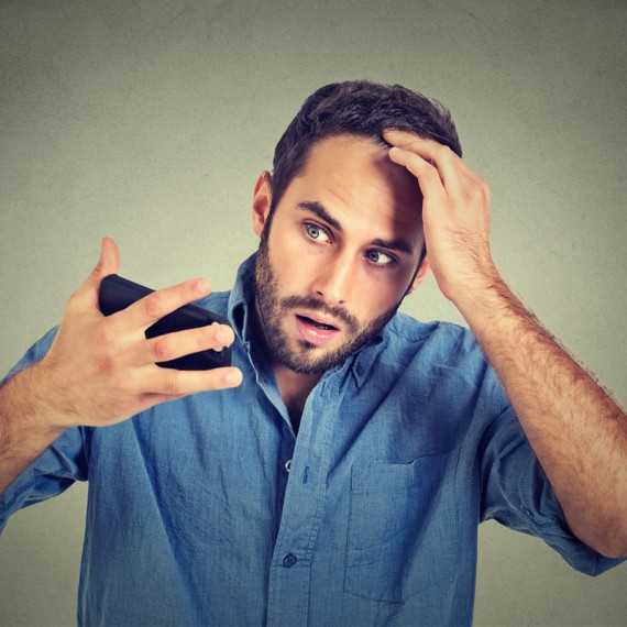 Почему у мужчин в молодом возрасте выпадают волосы и как это остановить?