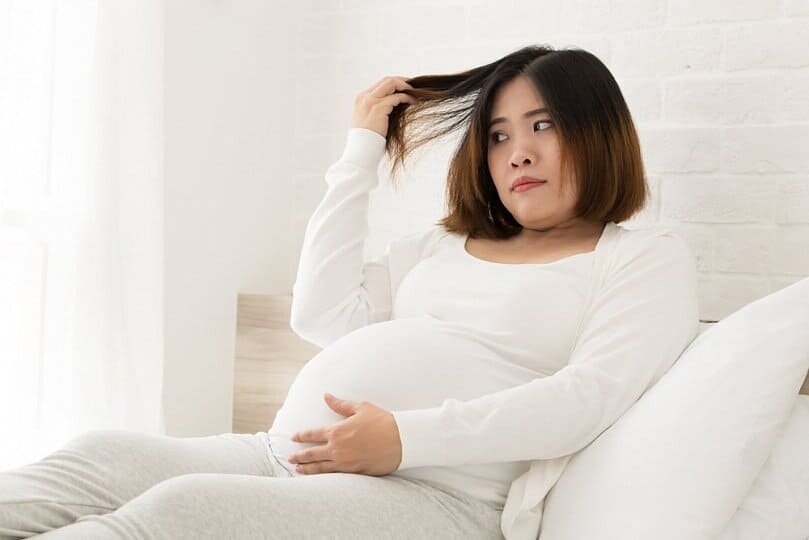 Беременность и уход за волосами: что можно, а что нельзя?