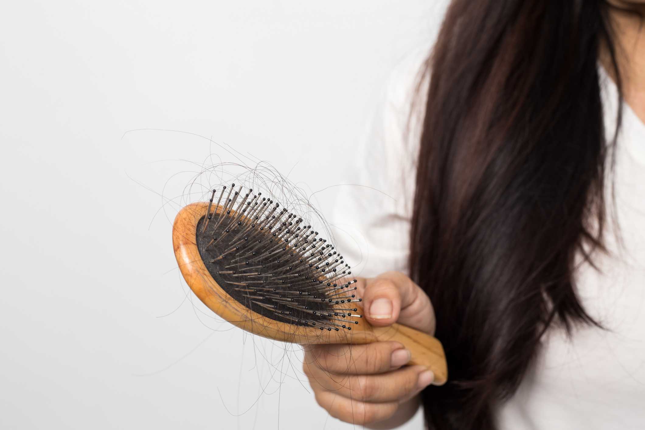 8 лучших рецептов масок для волос в домашних условиях: от выпадения и роста волос